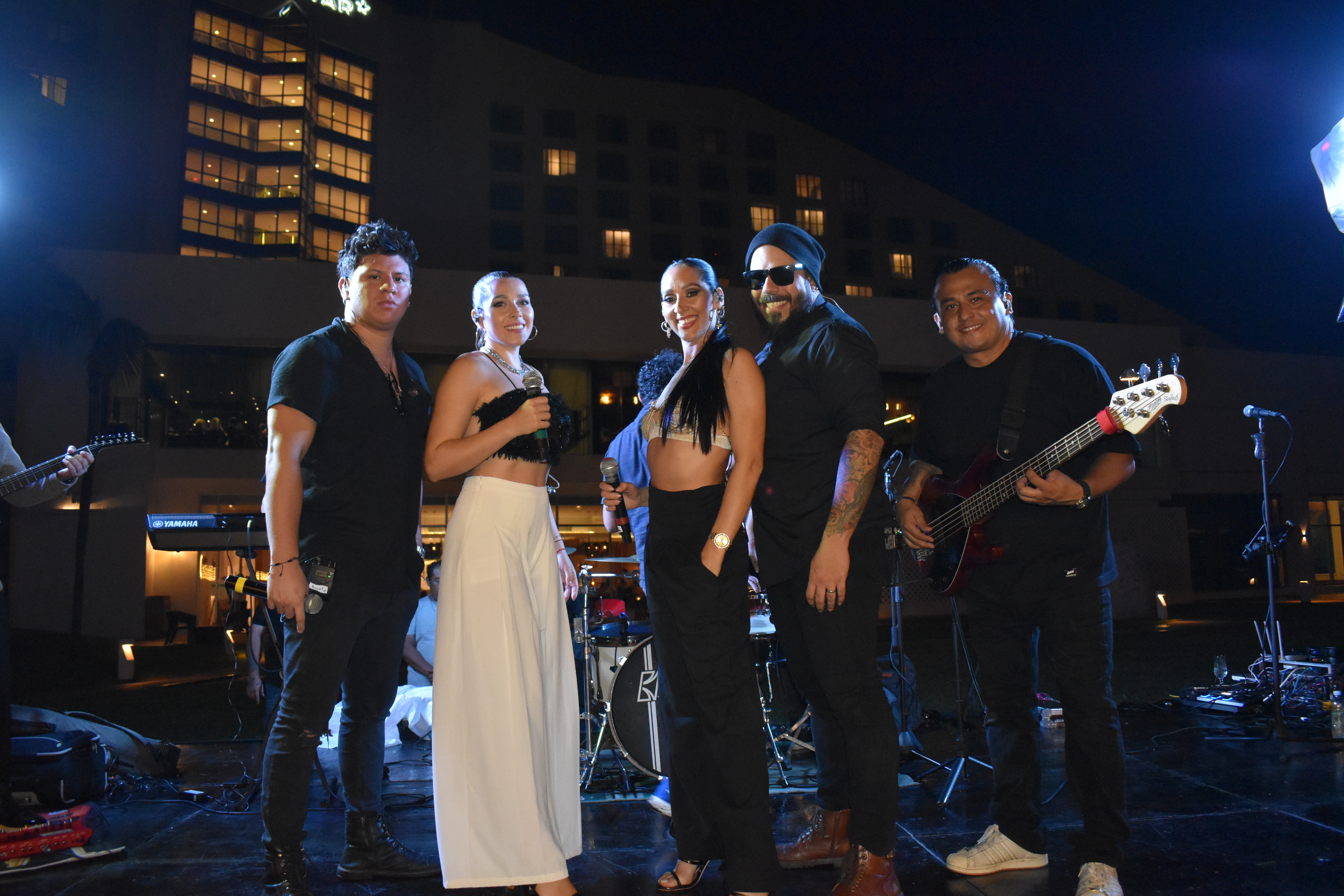 Grupos musicales para cenas de fin de año en Cancun — Cenas Fin de Año Iberostar Cancun