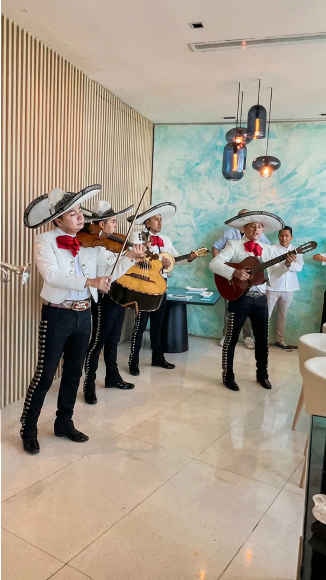 Mariachi en Cancún — Mariachi SLS Puerto Cancun