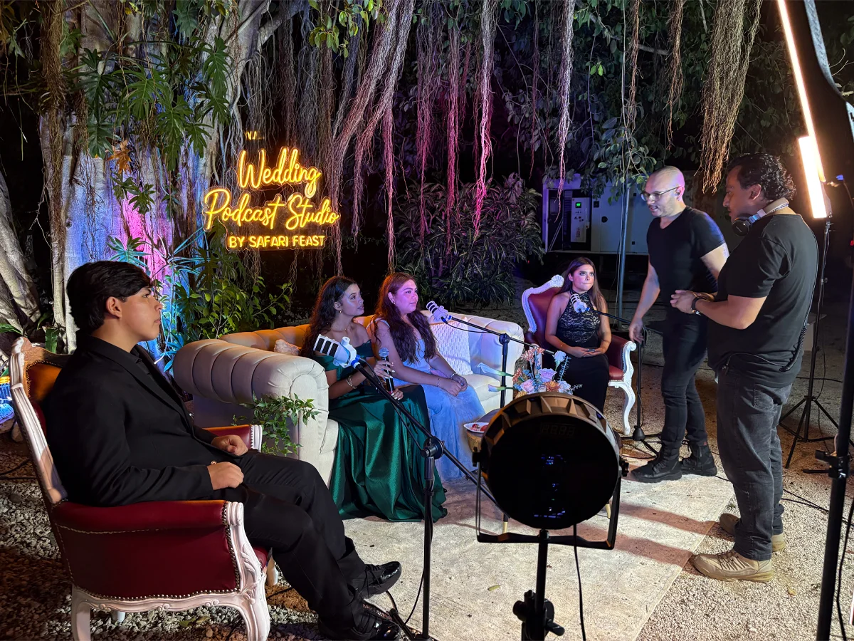 Set de podcast montado en la boda